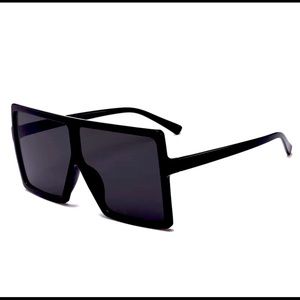 Ari Shades